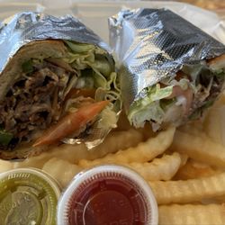Los Antojitos de Manny - Steak and cheese with normal fries
