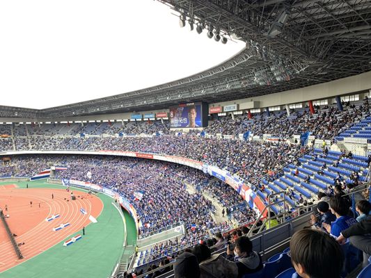 Nissan Stadium by null