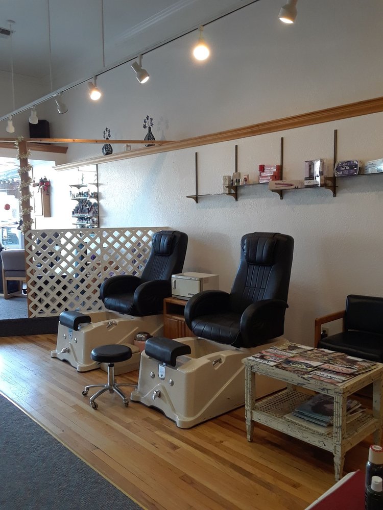 HAIR HEADQUARTERS SALON AND BEAUTY SUPPLY 15 East Main St, Cortez