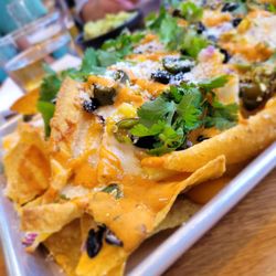 JUXT Taphouse - Nachos!