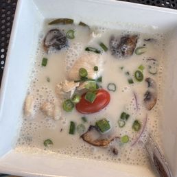 Tom Kha