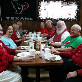 Lockhart Chisholm Trail BBQ - Santa and his elves. - Barbeque Near Me - Lockhart, Texas Lockhart Chisholm Trail BBQ - Santa and his elves. - Barbeque Near Me - Lockhart, Texas