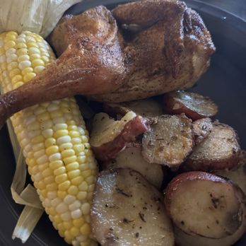 Three Broomsticks - Roasted chicken, potatoes and corn on the cob - British Near Me - Orlando, Florida Three Broomsticks - Roasted chicken, potatoes and corn on the cob - British Near Me - Orlando, Florida