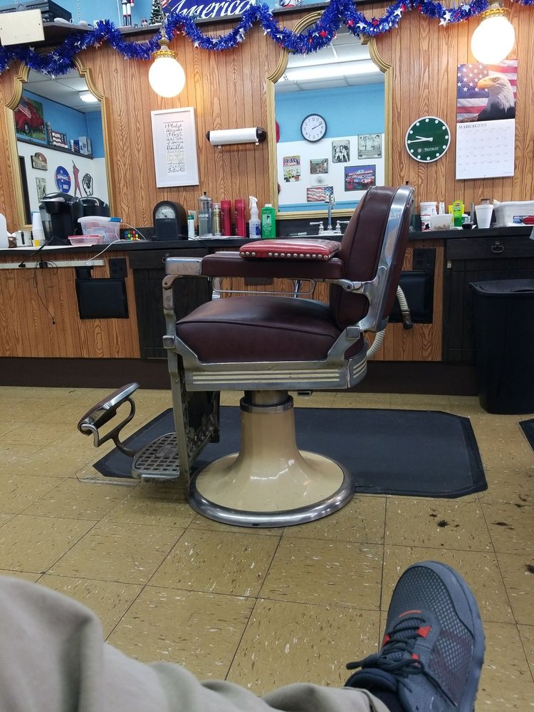 Meadowbrook Barber Shop Logo