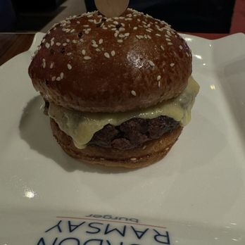 Gordon Ramsay Burger Las Vegas - Burgers Near Me - Las Vegas, Nevada Gordon Ramsay Burger Las Vegas - Burgers Near Me - Las Vegas, Nevada