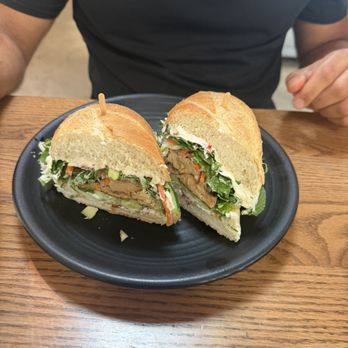 Hip Vegan - Bańh Mi - Vegan Near Me - Ojai, California Hip Vegan - Bańh Mi - Vegan Near Me - Ojai, California
