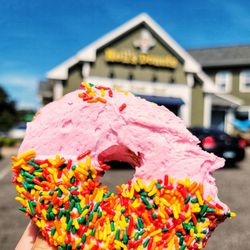 Neil’s Donuts