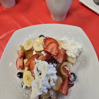 Tubby's Restaurant - Crepes - American Near Me - Rohnert Park, California
