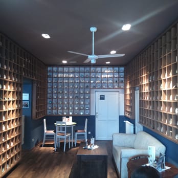 Cafe Budik - Krásný interier plný budíků - Coffee & Tea Near Me - Černovice, VY Cafe Budik - Krásný interier plný budíků - Coffee & Tea Near Me - Černovice, VY