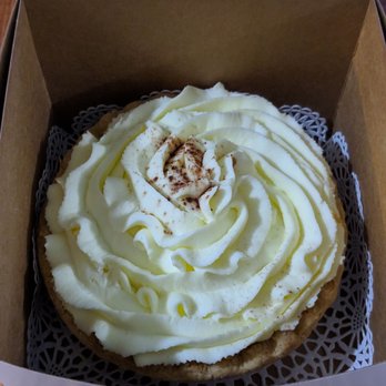 Perfectly Sweet - Banana Cream Pie - Bakeries Near Me - Alhambra, California