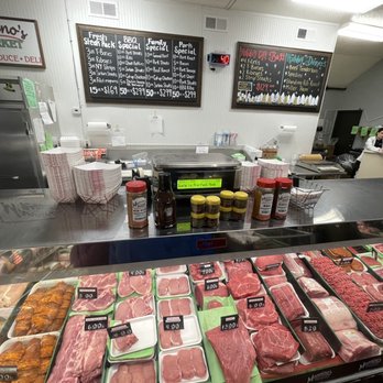 Mannino's Market - Meat Shops Near Me - Cottleville, Missouri Mannino's Market - Meat Shops Near Me - Cottleville, Missouri