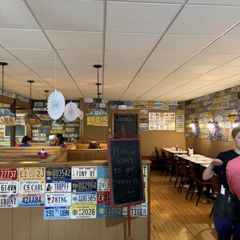 Spanky's Country - Entrance waiting to be seated. - Diners Near Me - Newfoundland, Pennsylvania Spanky's Country - Entrance waiting to be seated. - Diners Near Me - Newfoundland, Pennsylvania