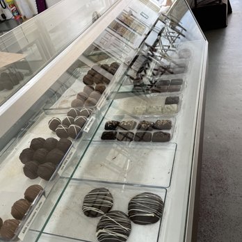 Litterally Divine Chocolates - NOMS - Chocolatiers & Shops Near Me - Indianapolis, Indiana Litterally Divine Chocolates - NOMS - Chocolatiers & Shops Near Me - Indianapolis, Indiana