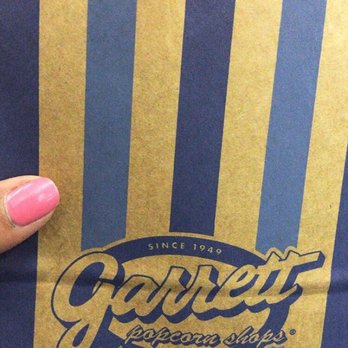 Garrett Popcorn Shops - Popcorn Shops Near Me - Chicago, Illinois