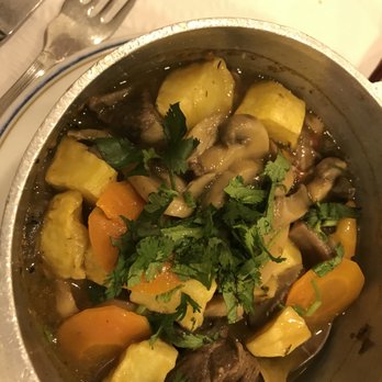 Restaurante O Pitéu - Veal stew - Portuguese Near Me - Lisbon, 11 Restaurante O Pitéu - Veal stew - Portuguese Near Me - Lisbon, 11