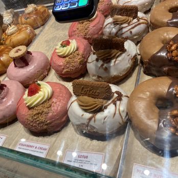 Time Out Market - Fancy donuts! - Public Markets Near Me - Lisbon, 11 Time Out Market - Fancy donuts! - Public Markets Near Me - Lisbon, 11