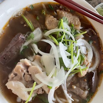 Hoang Lan - Vietnamese Near Me - Seattle, Washington