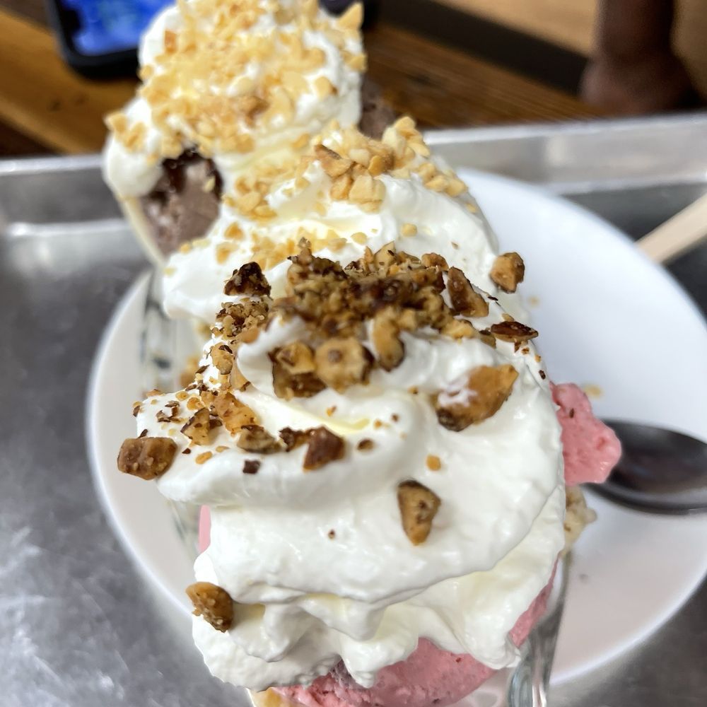 The Kreamery & Bake Shoppe - Delicious banana split - Ice Cream & Frozen Yogurt Near Me - Concord, California The Kreamery & Bake Shoppe - Delicious banana split - Ice Cream & Frozen Yogurt Near Me - Concord, California