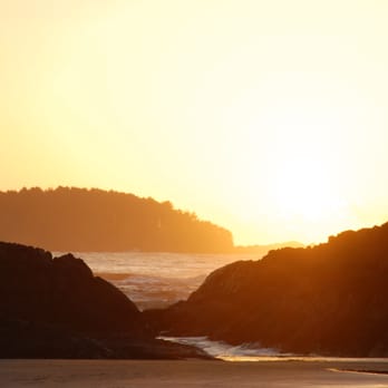 The Wickaninnish Inn - The beach at Sunset - Hotels Near Me - Tofino, British Columbia The Wickaninnish Inn - The beach at Sunset - Hotels Near Me - Tofino, British Columbia