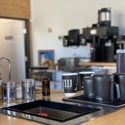 Old World Coffee Roasters - Inside