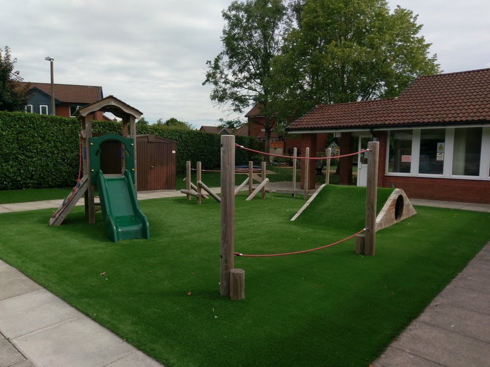 HAPPY HOUSE PRESCHOOL NURSERY Clayton le Woods community Center