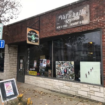 Val's Halla Records - Music & DVDs Near Me - Oak Park, Illinois