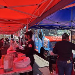 In line for a cemita de milaneza