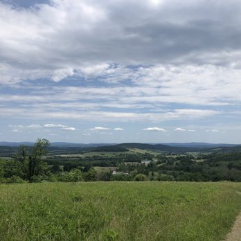 Sky Meadows State Park - View - Parks Near Me - Delaplane, Virginia