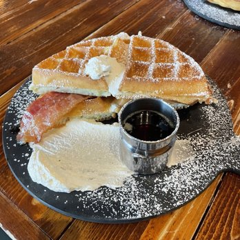 bullig  - Waffle "Thats all" - Cafes Near Me - Fort Myers, Florida