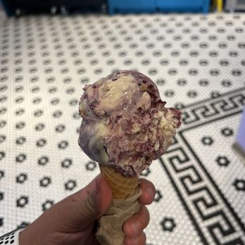 Van Leeuwen Ice Cream - Long Beach - Marionberry Cheesecake - Ice Cream & Frozen Yogurt Near Me - Long Beach, California