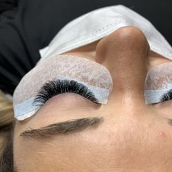 Evolution Lash Studio & Spa - Custom luxury volume lashes using lightweight, premium lashes for full, elegant results in a calm, upscale studio.
