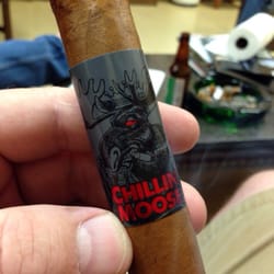 Cigar Cove - Chillin at the Cigar Cove smoking the Chillin Moose!