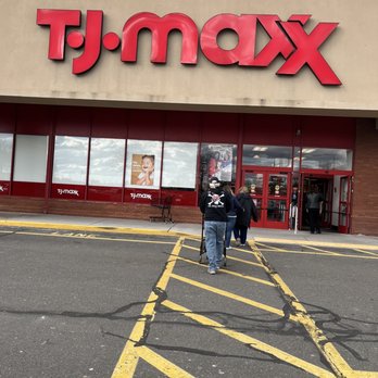 TJ MAXX - Updated January 2026 - 21 Photos - 875 Queen St, Southington