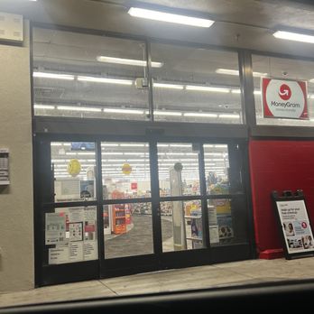 CVS Pharmacy - Doors locked. - Drugstores Near Me - South Gate, California CVS Pharmacy - Doors locked. - Drugstores Near Me - South Gate, California