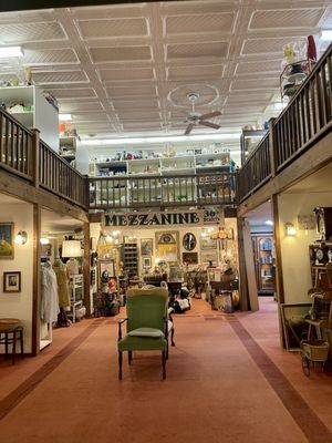 ANTIQUES MARKETPLACE by null