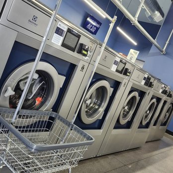 Triple C Laundry - Cold, warm, hot, quick wash, delicate, sheets and towel options- and 8 baskets fit in these 80lbs tub. - Laundromat Near Me - Pasco, Washington Triple C Laundry - Cold, warm, hot, quick wash, delicate, sheets and towel options- and 8 baskets fit in these 80lbs tub. - Laundromat Near Me - Pasco, Washington