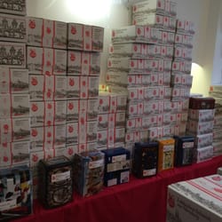 Lebkuchen Schmidt - Boxes of them!