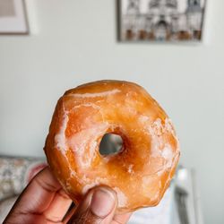 Holt's DO-Nuts of Grandview