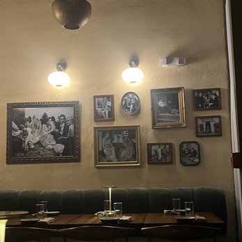 Café Fenicia - Hookah Bars Near Me - Miami, Florida