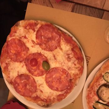 Cantina e Cucina - Okay pizza, hearty portion size - Cafeteria Near Me - Rome, RM