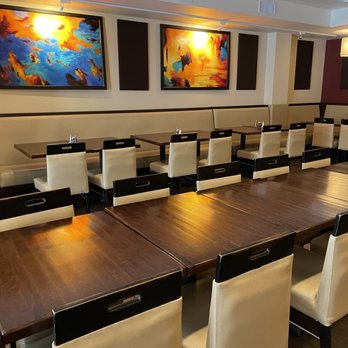 Pardis Persian Grill - tables and chairs in a restaurant - Persian/Iranian Near Me - Ridgewood, New Jersey