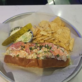 Catch Oyster Bar - Seafood Near Me - Patchogue, New York