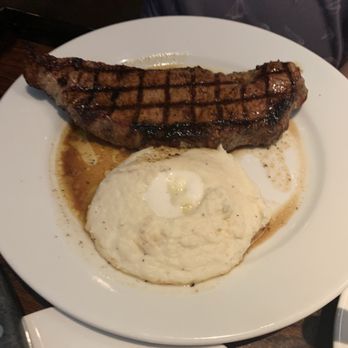 LongHorn Steakhouse - New York Strip - Steakhouses Near Me - Schaumburg, Illinois