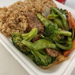 Lunch Beef with Mixed Vegetable Lunch Beef with Mixed Vegetable