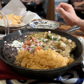 Barrio Queen - Chile verde pork dinner - Mexican Near Me - Phoenix, Arizona Barrio Queen - Chile verde pork dinner - Mexican Near Me - Phoenix, Arizona