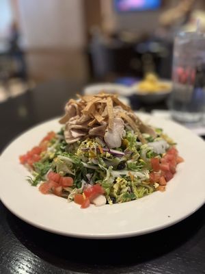 Claim Jumper Restaurants by null