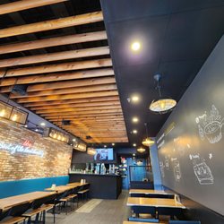 bb.q CHICKEN