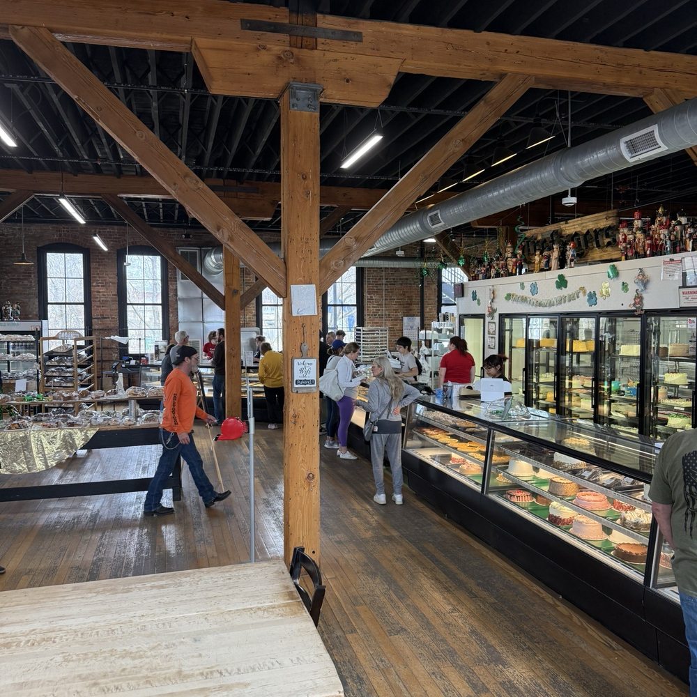 Trefzger's Bakery - Bakeries Near Me - Peoria Heights, Illinois Trefzger's Bakery - Bakeries Near Me - Peoria Heights, Illinois