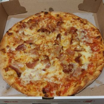 Pizza Nova - Personal pie with bacon - Pizza Near Me - Tenafly, New Jersey Pizza Nova - Personal pie with bacon - Pizza Near Me - Tenafly, New Jersey