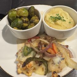 Root 29 Craft Kitchen & Bar - Stuffed chicken 4/10